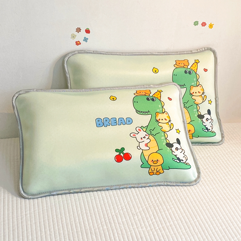 91家纺网 家纺一手货源 找家纺 大黄蜂家居家纺 2025新款冰丝提花三明治夹层透气枕套 小恐龙