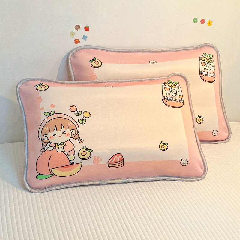 91家纺网 家纺一手货源 找家纺 大黄蜂家居家纺 2025新款冰丝提花三明治夹层透气枕套 小女孩