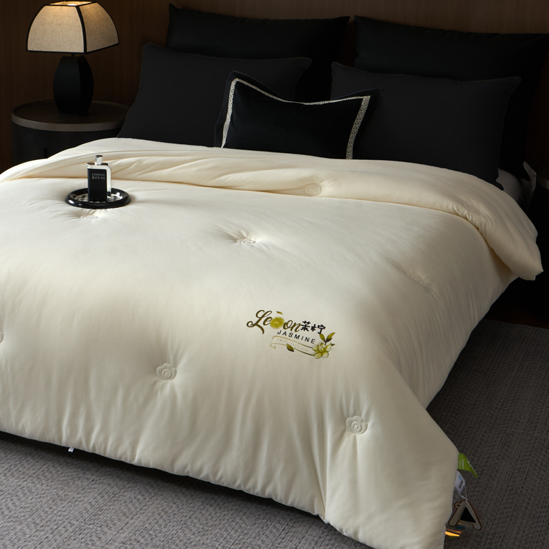 91家纺网 家纺一手货源 找家纺 （总）丽卡家纺 2025新款维尼养 颜云朵被春秋被冬被被子被芯