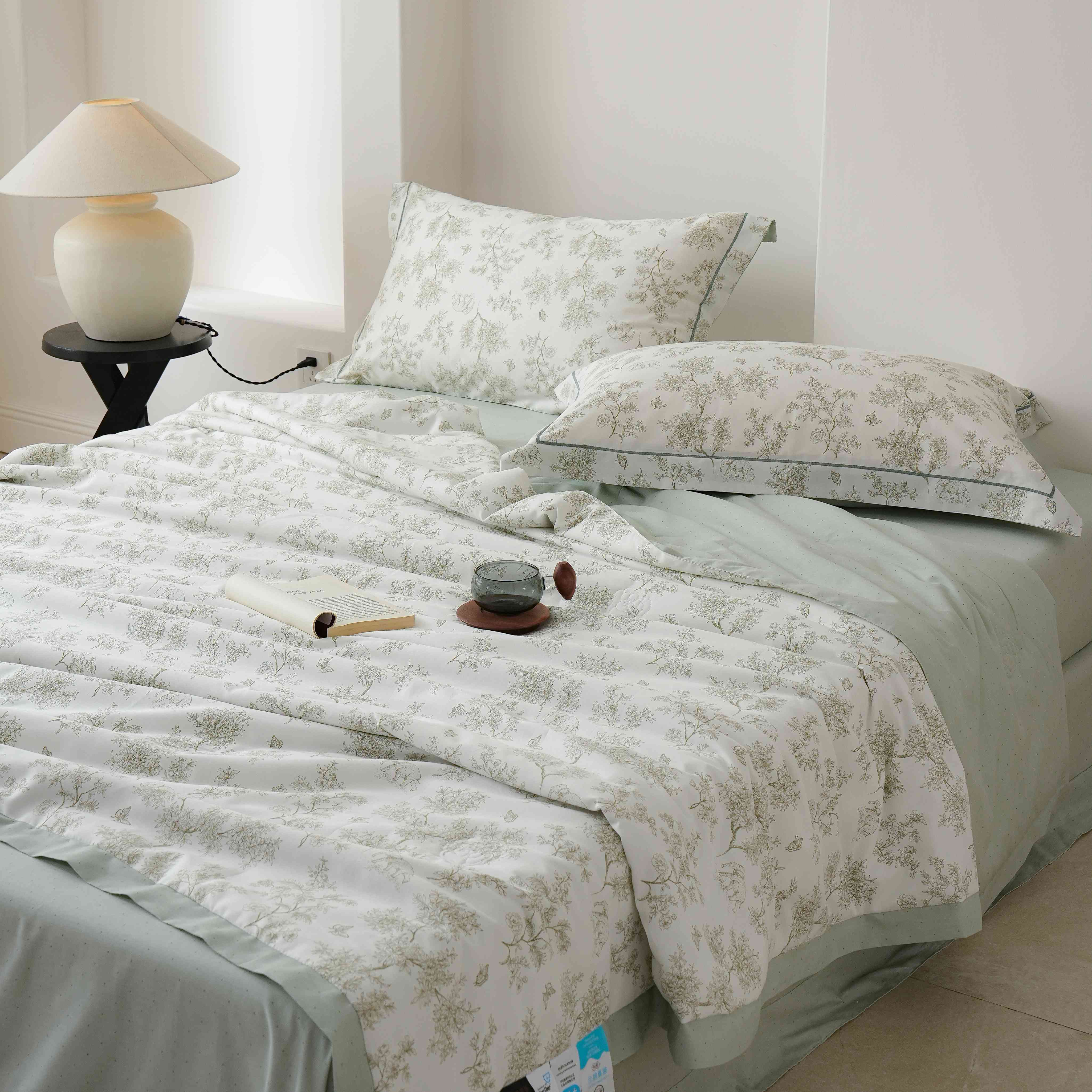 91家纺网 家纺一手货源 找家纺 丽卡家纺 2025新款小清新全棉纯棉夏被夏凉被空调被四件套 觅事-绿