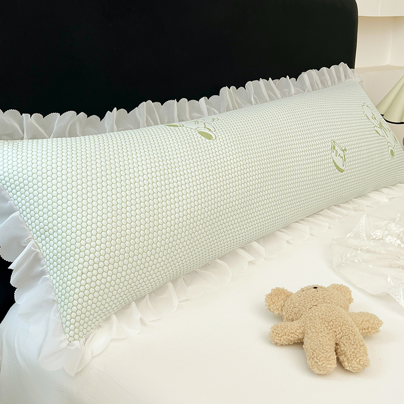 91家纺网 家纺一手货源 找家纺 梦舒羽 2025春夏新款冰豆豆花边双人单枕套枕套单件 冰豆豆-小熊绿