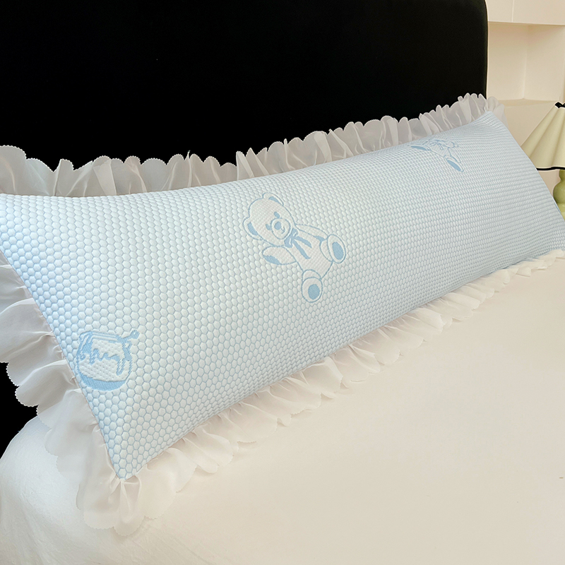 91家纺网 家纺一手货源 找家纺 梦舒羽 2025春夏新款冰豆豆花边双人单枕套枕套单件 冰豆豆-小熊蓝