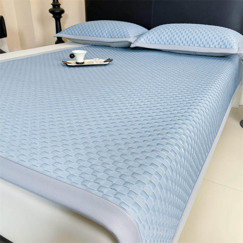 91家纺网 家纺一手货源 找家纺 （总）雯豆家纺 2025夏季新款高端PE凉感中分子凉席三件套纯色绑带款席子套件